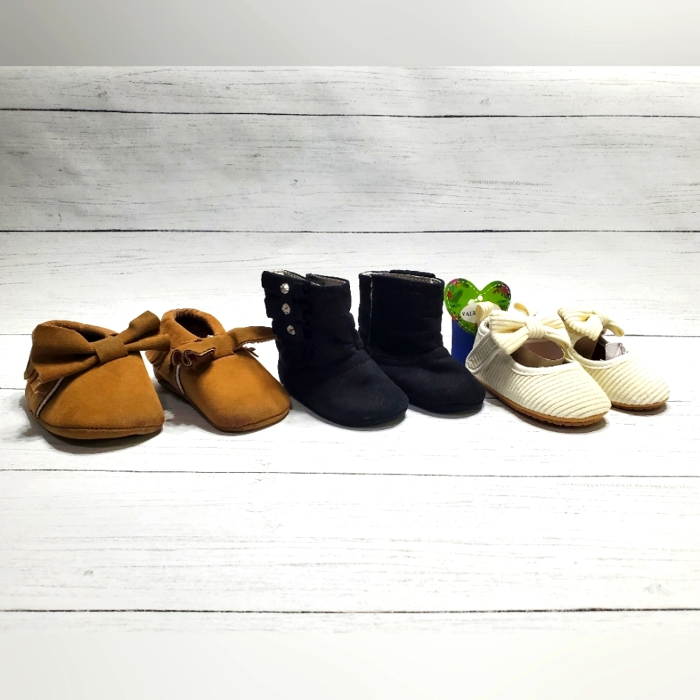 Baby Girl Dress Shoes Lot Size 1 Boots Flats Dress Shoes Moccasin